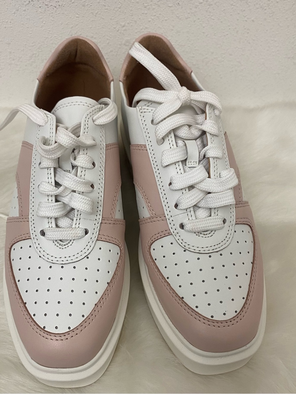 Línea Paola Kaylen-L leather sneakers in egg pale pink 6-1/2 platform sole